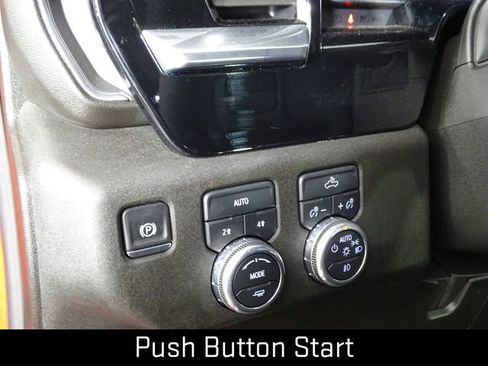 Used 2025 GMC Sierra 1500 Elevation AWD/4WD image 17