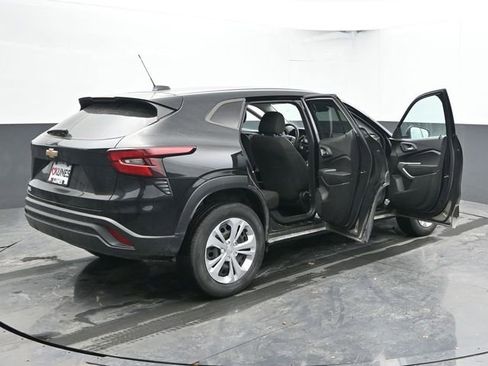 Used 2024 Chevrolet Trax LS image 51