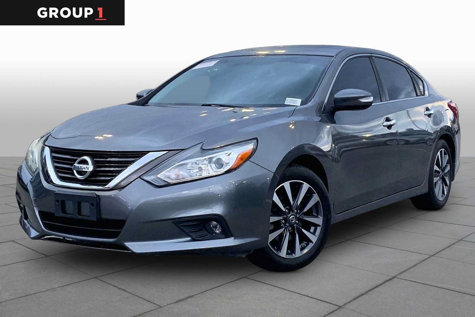 Used 2016 Nissan Altima 2.5 SV w/ Convenience Package FWD image 1