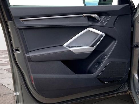 Used 2023 Audi Q3 2.0T Premium Plus w/ Premium Plus Package image 26