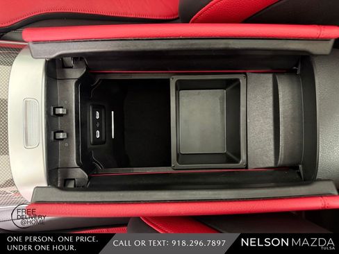 Used 2024 Mercedes-Benz GLC 43 AMG 4MATIC image 31