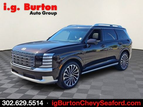 Used 2026 Hyundai Palisade Calligraphy FWD image 3