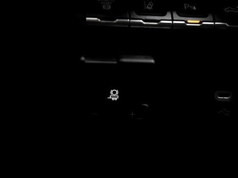 Used 2021 GMC Sierra 2500 Denali w/ Denali Black Diamond Edition AWD/4WD image 56