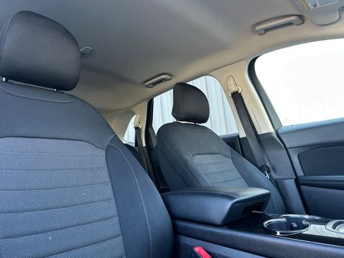 Used 2016 Ford Edge SE AWD/4WD image 17
