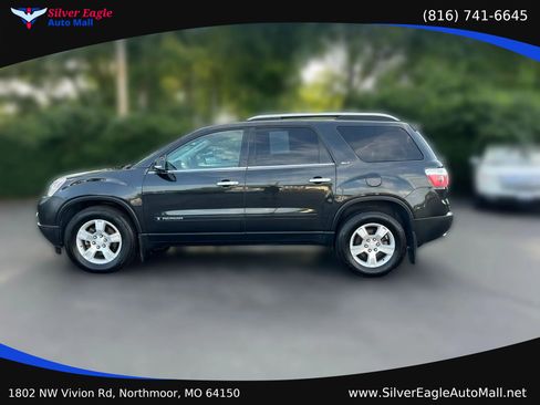 Used 2008 GMC Acadia SLT w/ Convenience Package FWD image 2