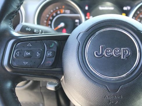 Used 2022 Jeep Wrangler Unlimited Sport AWD/4WD image 18
