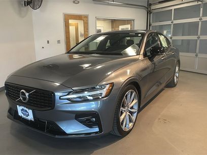 Certified 2021 Volvo S60 T5 Momentum