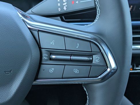 Used 2026 Chevrolet Equinox EV LT image 24