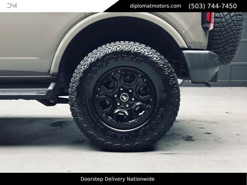 Used 2025 Ford Bronco Outer Banks AWD/4WD image 43