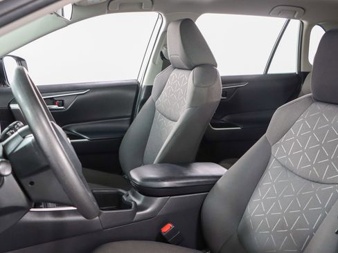 Used 2022 Toyota RAV4 XLE FWD image 23