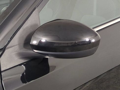 Used 2025 Nissan Sentra SV FWD image 12
