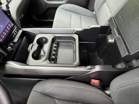 Used 2025 RAM 1500 Big Horn image 31
