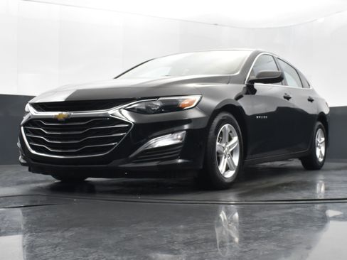 Used 2021 Chevrolet Malibu LS image 35