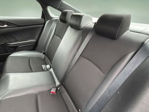 Used 2021 Honda Civic Sport image 18