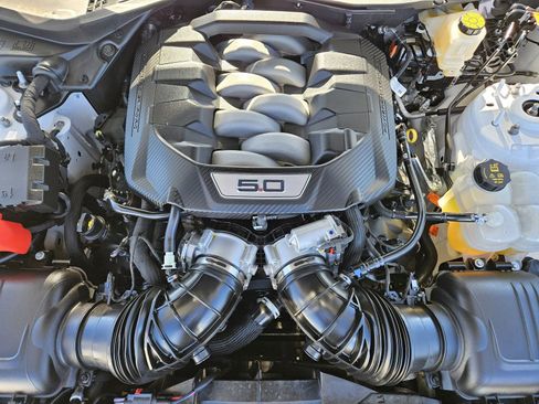 Used 2024 Ford Mustang GT Premium image 32