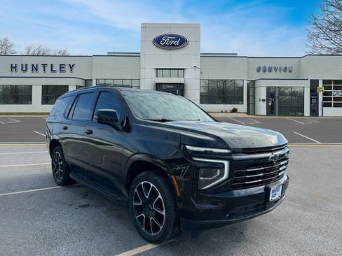 Used 2025 Chevrolet Tahoe RST image 4