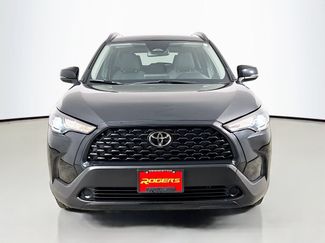 Used 2025 Toyota Corolla Cross LE AWD/4WD video 2
