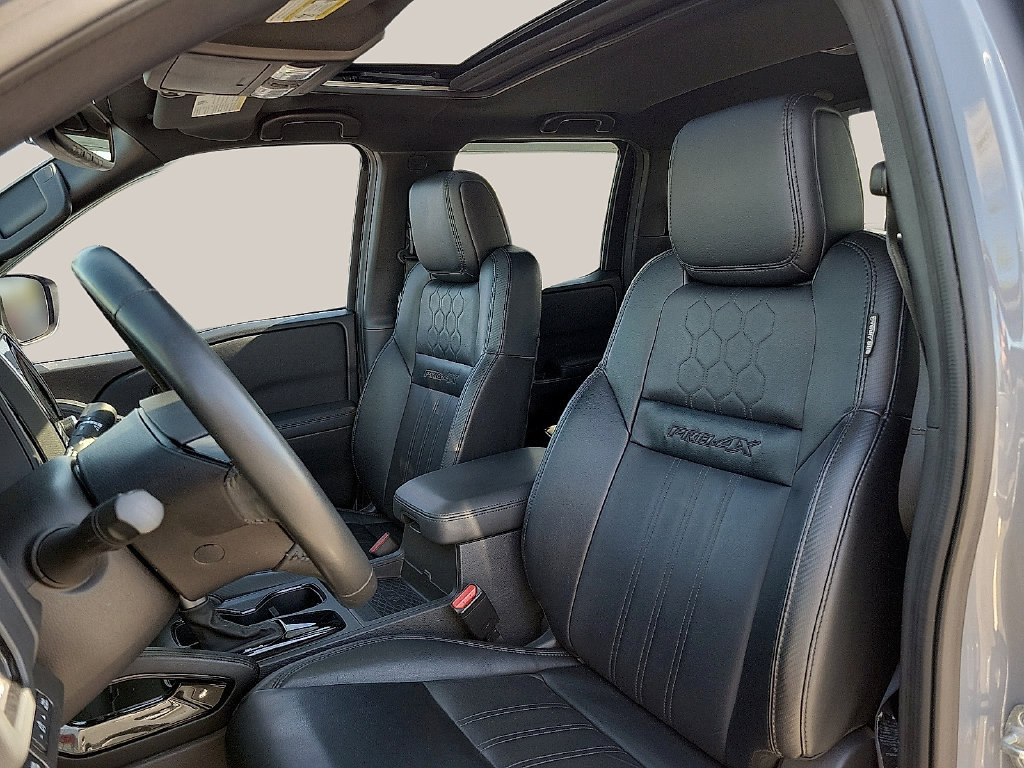 Used 2022 Nissan Frontier PRO-4X w/ Pro-4X Premium Package AWD/4WD image 11