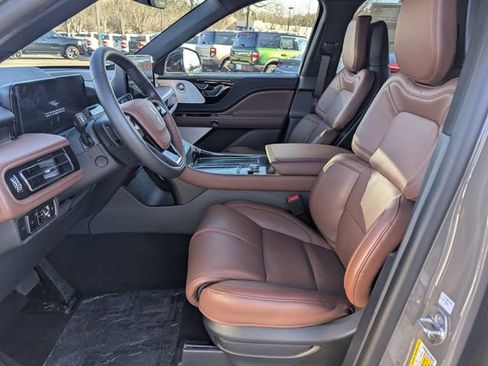 New 2026 Lincoln Aviator Reserve image 19