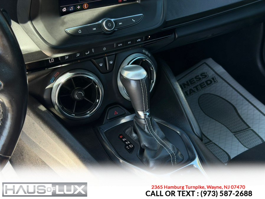 Used 2020 Chevrolet Camaro LT RWD image 23