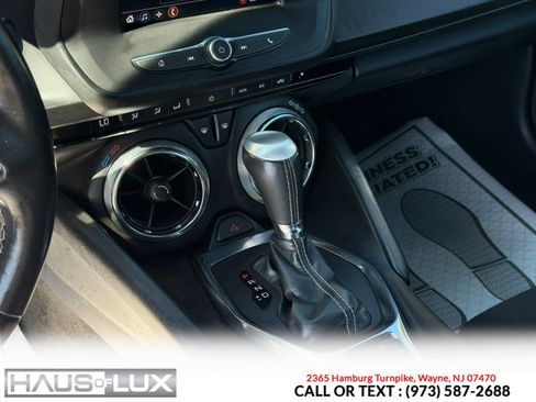 Used 2020 Chevrolet Camaro LT RWD image 23