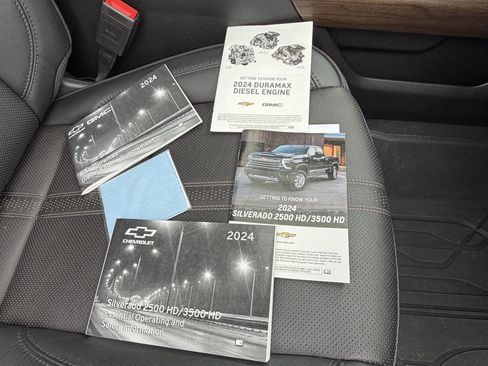 Used 2024 Chevrolet Silverado 3500 High Country w/ High Country Premium Package image 33