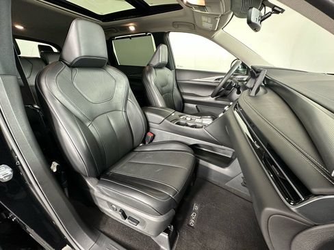 Used 2023 INFINITI QX60 Luxe w/ Cargo Package image 7