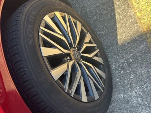 Used 2025 Nissan Altima 2.5 SV image 12