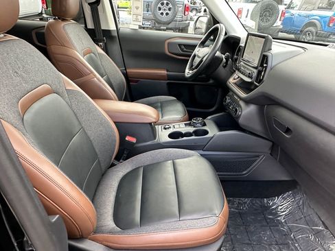 Used 2023 Ford Bronco Sport Outer Banks w/ Tech Package AWD/4WD image 17