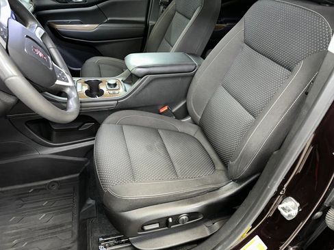 Used 2021 GMC Acadia SLE w/ Driver Convenience Package image 5