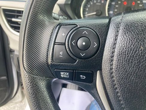 Used 2015 Toyota Corolla LE FWD image 26