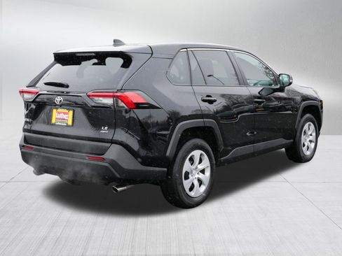 Used 2025 Toyota RAV4 LE image 7