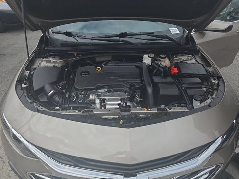 Used 2023 Chevrolet Malibu LT FWD image 17