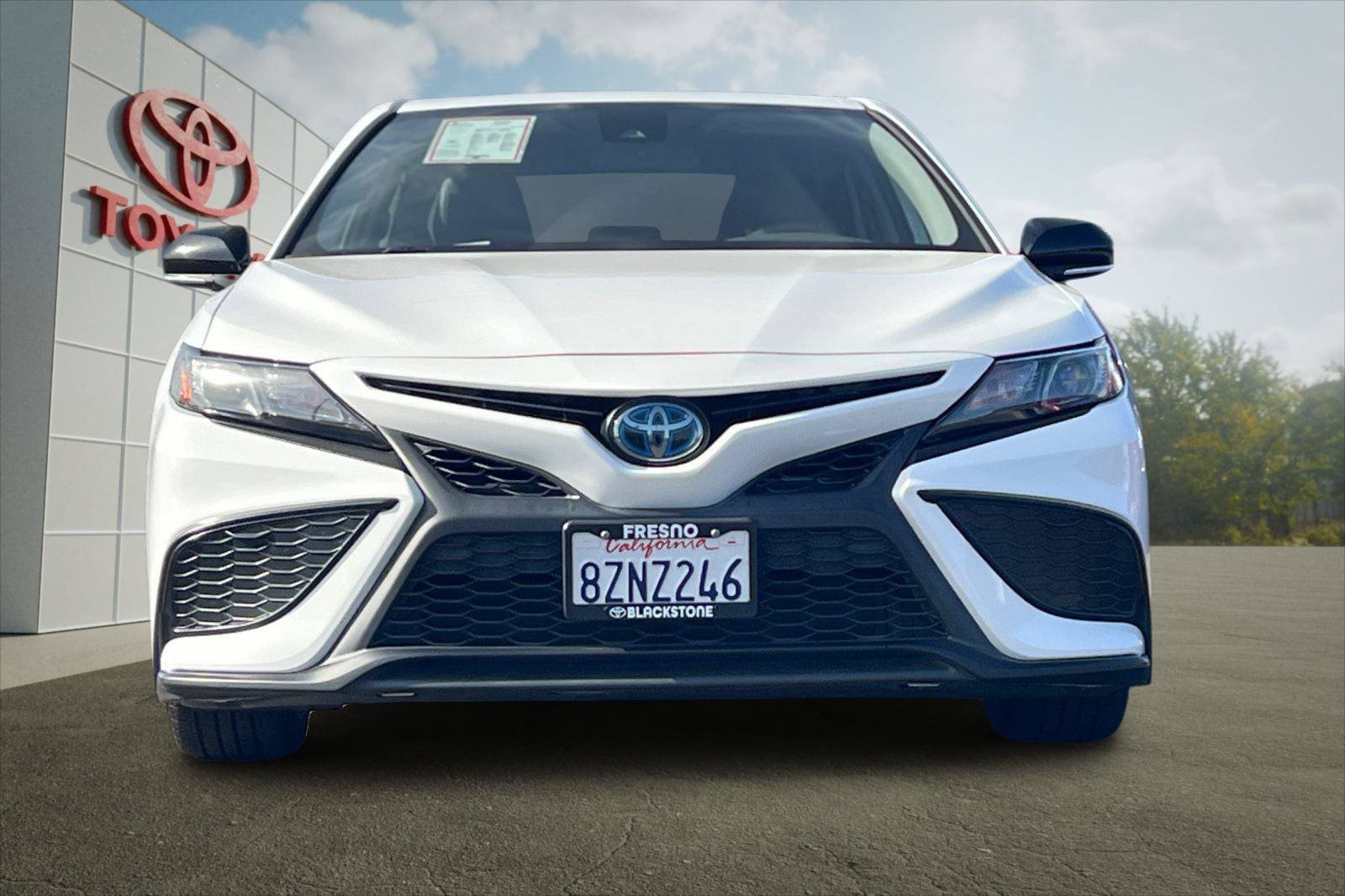 Certified 2022 Toyota Camry SE FWD image 8