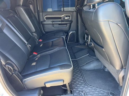 Used 2025 RAM 2500 Laramie w/ Sport Appearance Package image 15