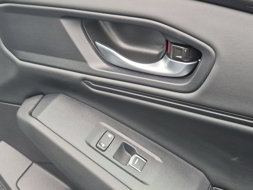 Used 2025 Honda Accord SE image 33