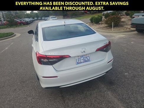 Used 2022 Honda Civic Sport image 12