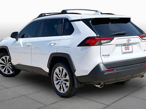 Used 2023 Toyota RAV4 XLE Premium FWD image 12
