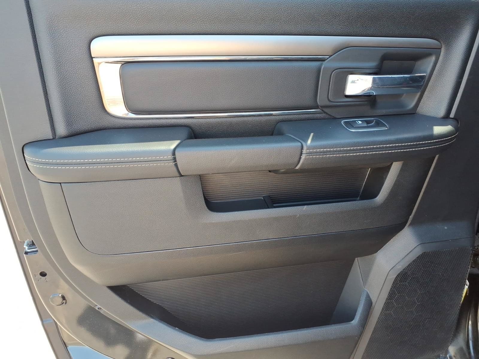 Used 2017 RAM 1500 Sport w/ Convenience Group AWD/4WD image 15