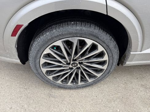 Used 2026 Hyundai Palisade Calligraphy image 17