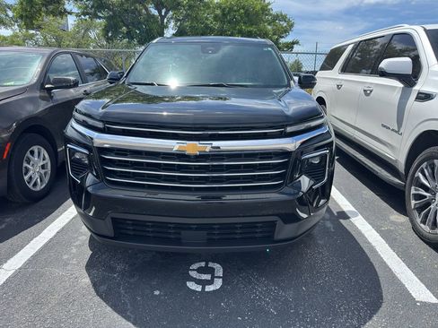 Used 2024 Chevrolet Traverse LT w/ LPO, Floor Liner Package image 2