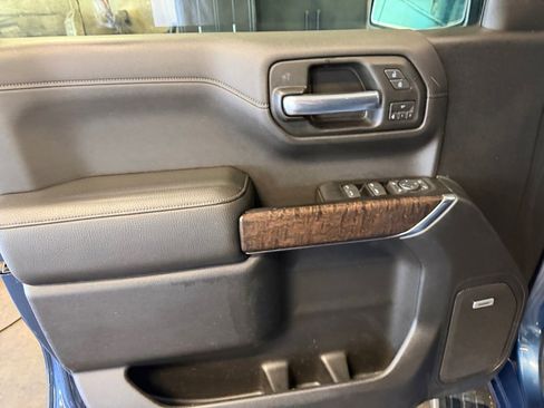 Used 2019 GMC Sierra 1500 Denali w/ Denali Ultimate Package AWD/4WD image 35