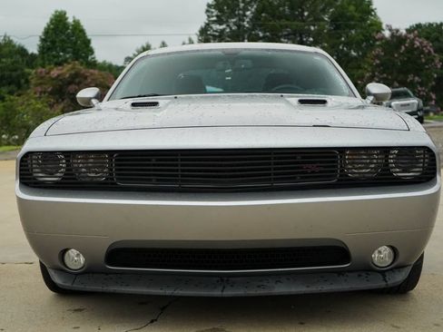 Used 2014 Dodge Challenger R/T RWD image 16
