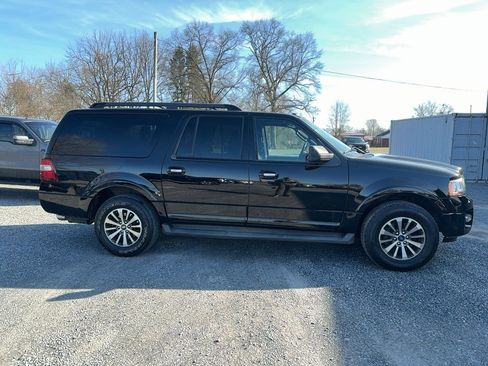 Used 2017 Ford Expedition EL XLT image 6