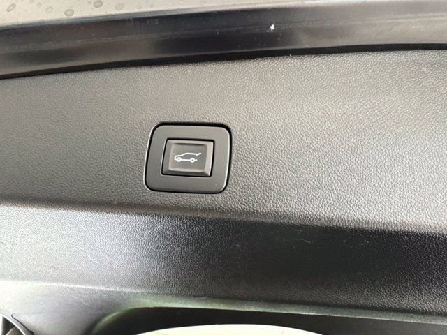 Used 2020 Buick Encore GX Essence w/ Experience Buick Package AWD/4WD image 33