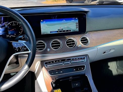 Used 2022 Mercedes-Benz E 350 E 350 w/ Driver Assistance Package image 7