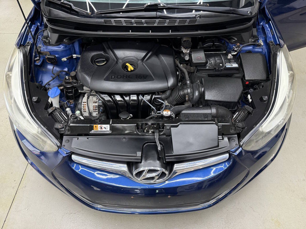 Used 2016 Hyundai Elantra SE w/ Option Group 02 FWD image 7