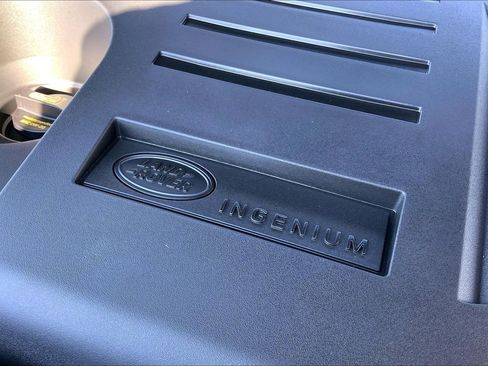 New 2026 Land Rover Range Rover SE image 17