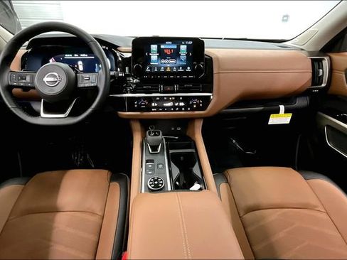 New 2025 Nissan Pathfinder Platinum w/ Cargo Package image 6