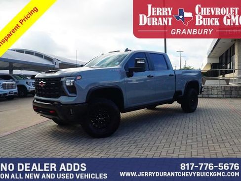 Used 2024 Chevrolet Silverado 2500 ZR2 w/ Technology Package AWD/4WD image 4